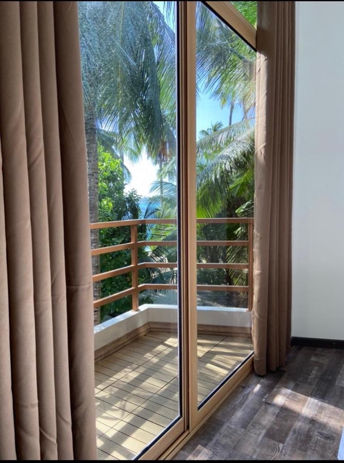 Finolhu Beach Guest House Фелиду Екстериор снимка